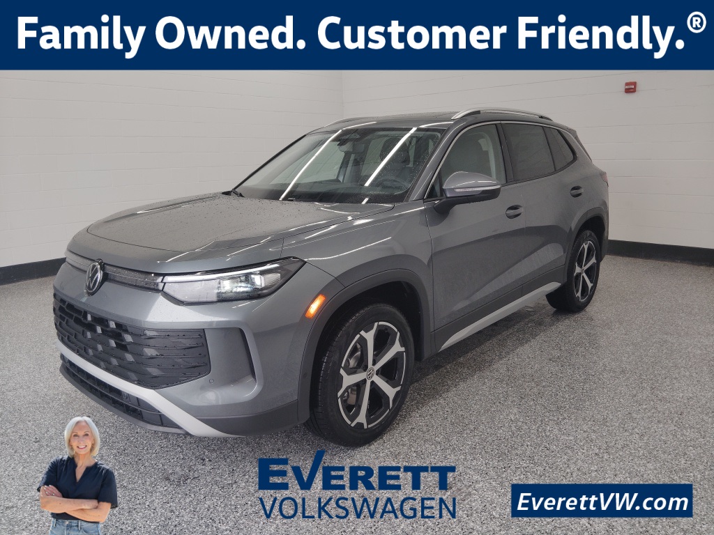 2026 Volkswagen Tiguan SE's photo