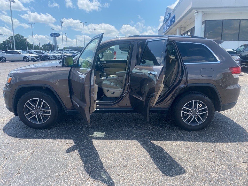 2021 Jeep Grand Cherokee Limited photo 4