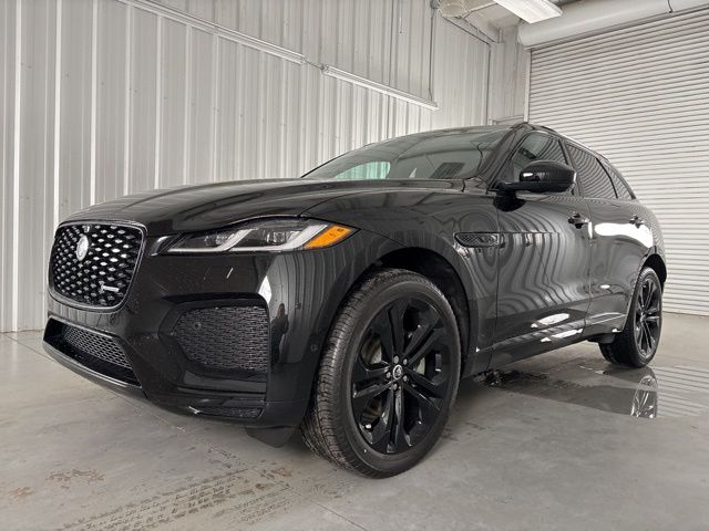 2025 Jaguar F-PACE P250 R-Dynamic S photo 2