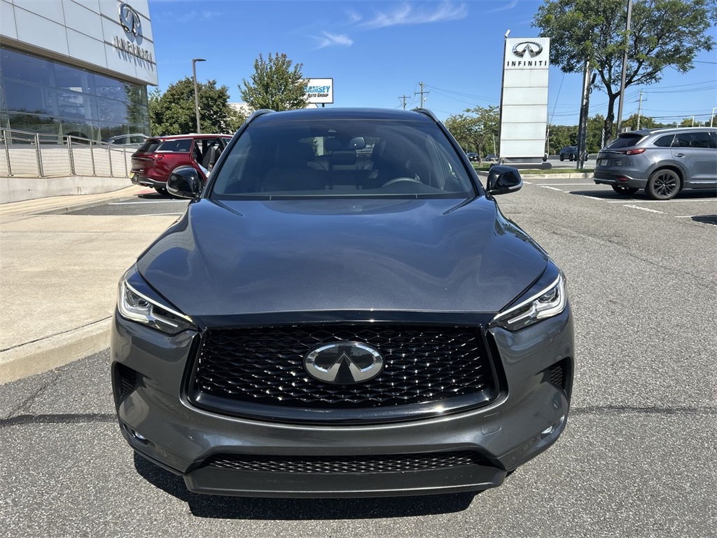 2022 Infiniti QX50 Luxe photo 2