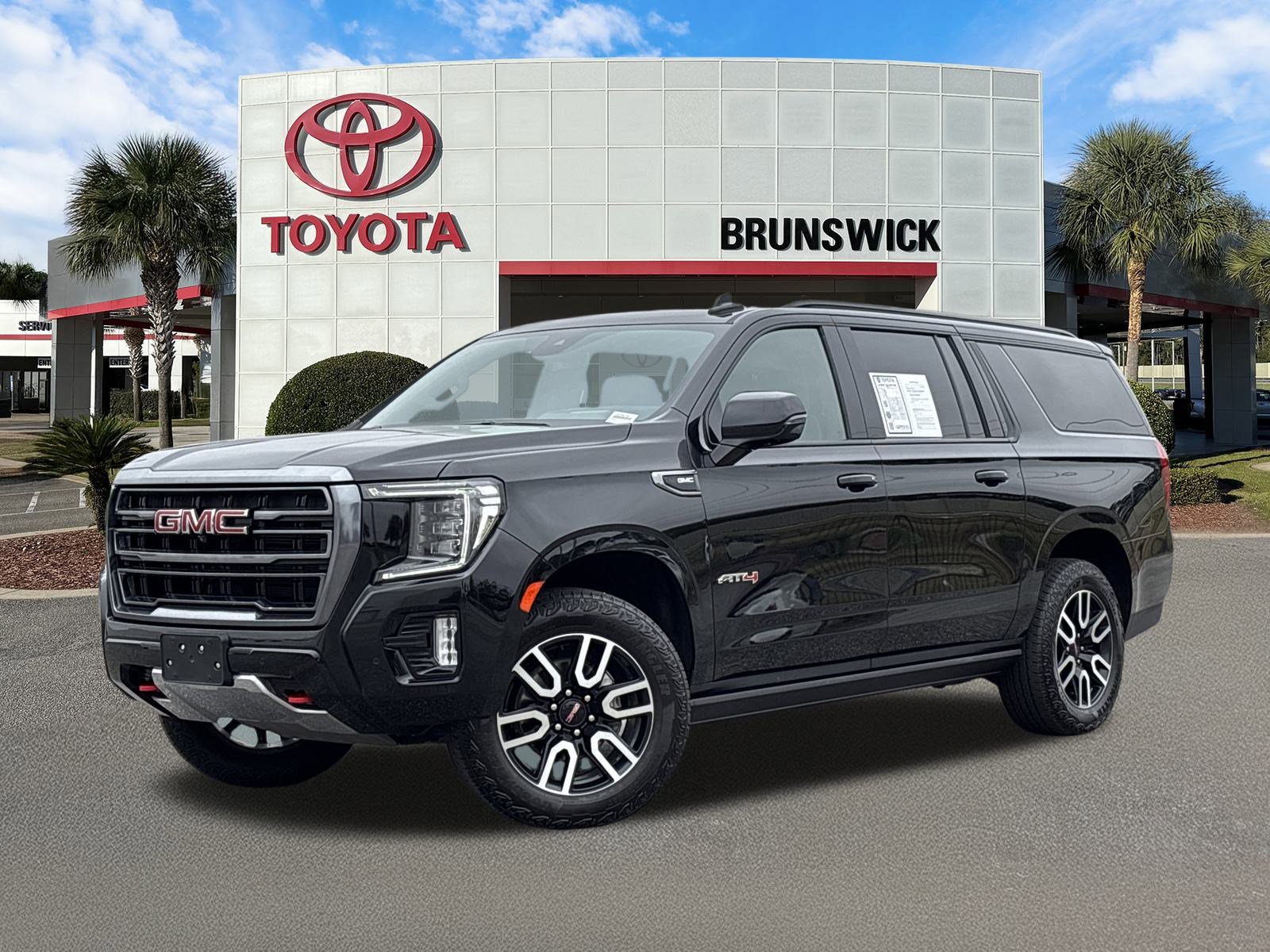 2023 GMC Yukon XL AT4's photo