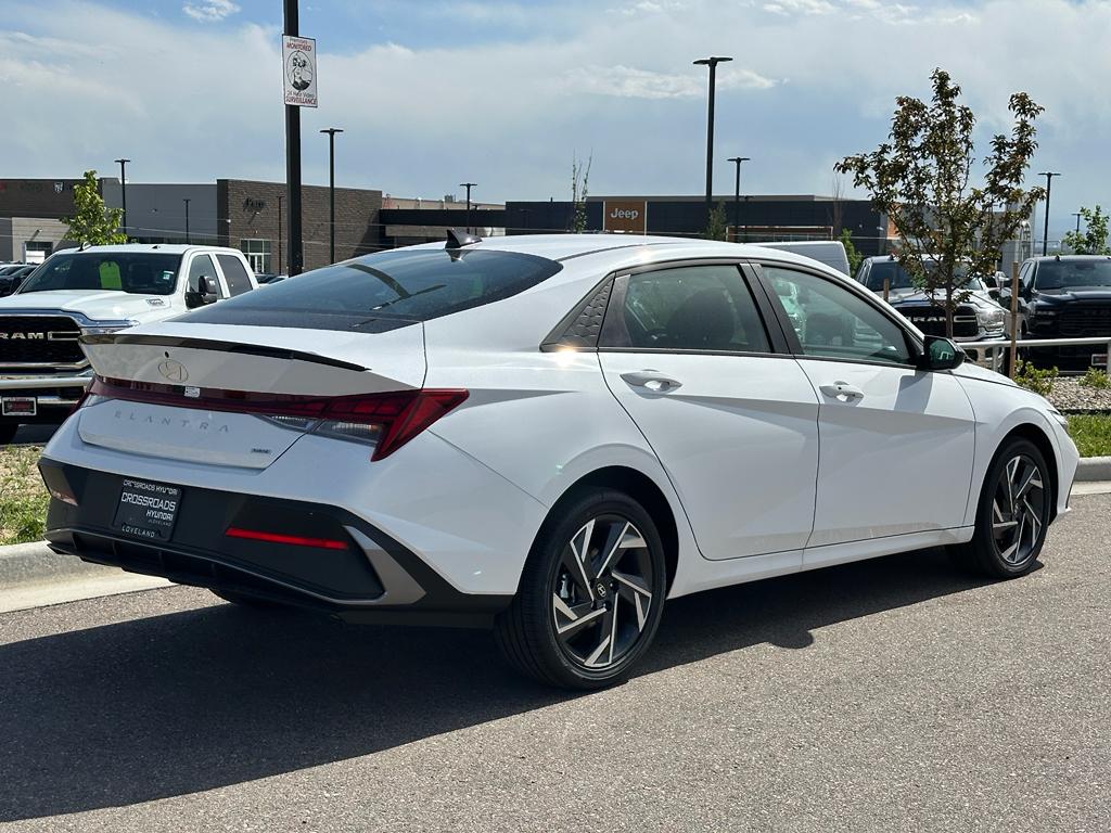 2025 Hyundai Elantra Hybrid SEL Sport photo 4