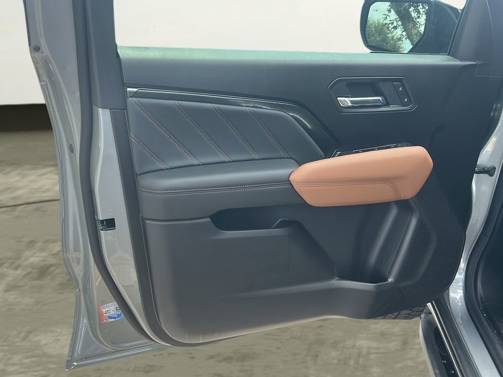 2025 Gmc Canyon AT4 photo 11