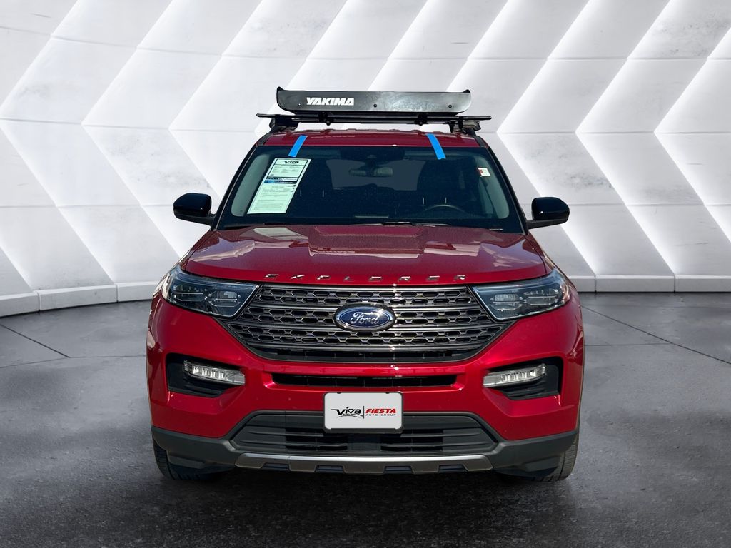 2022 Ford Explorer XLT photo 2