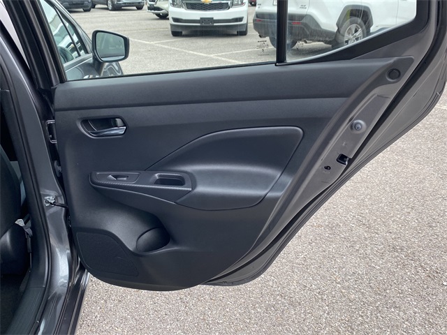 2024 Nissan Versa 1.6 SV photo 13