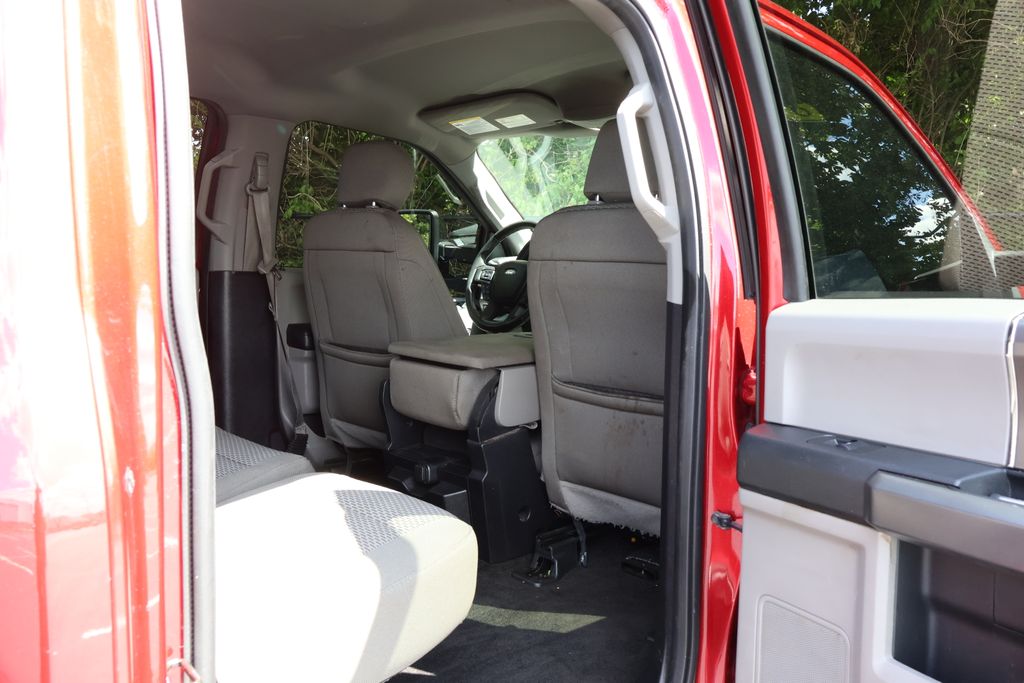 2018 Ford F-150 XLT photo 42
