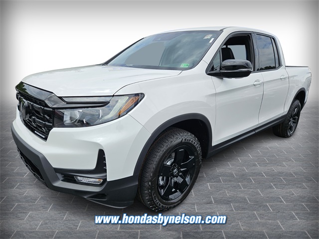 2025 Honda Ridgeline Black Edition photo 2