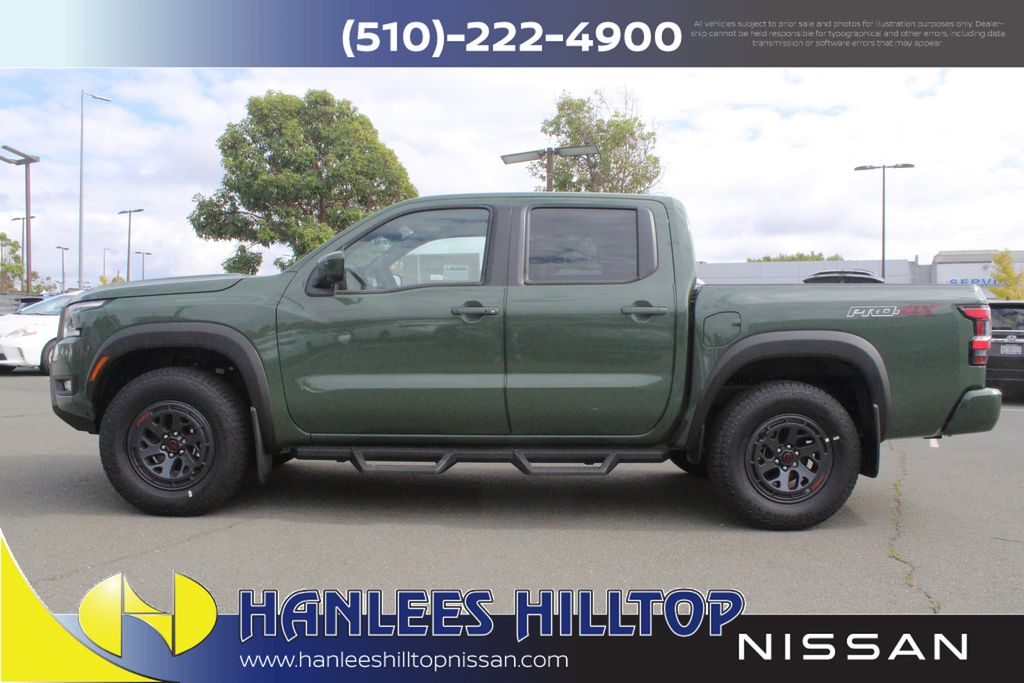 2025 Nissan Frontier PRO-4X photo 2
