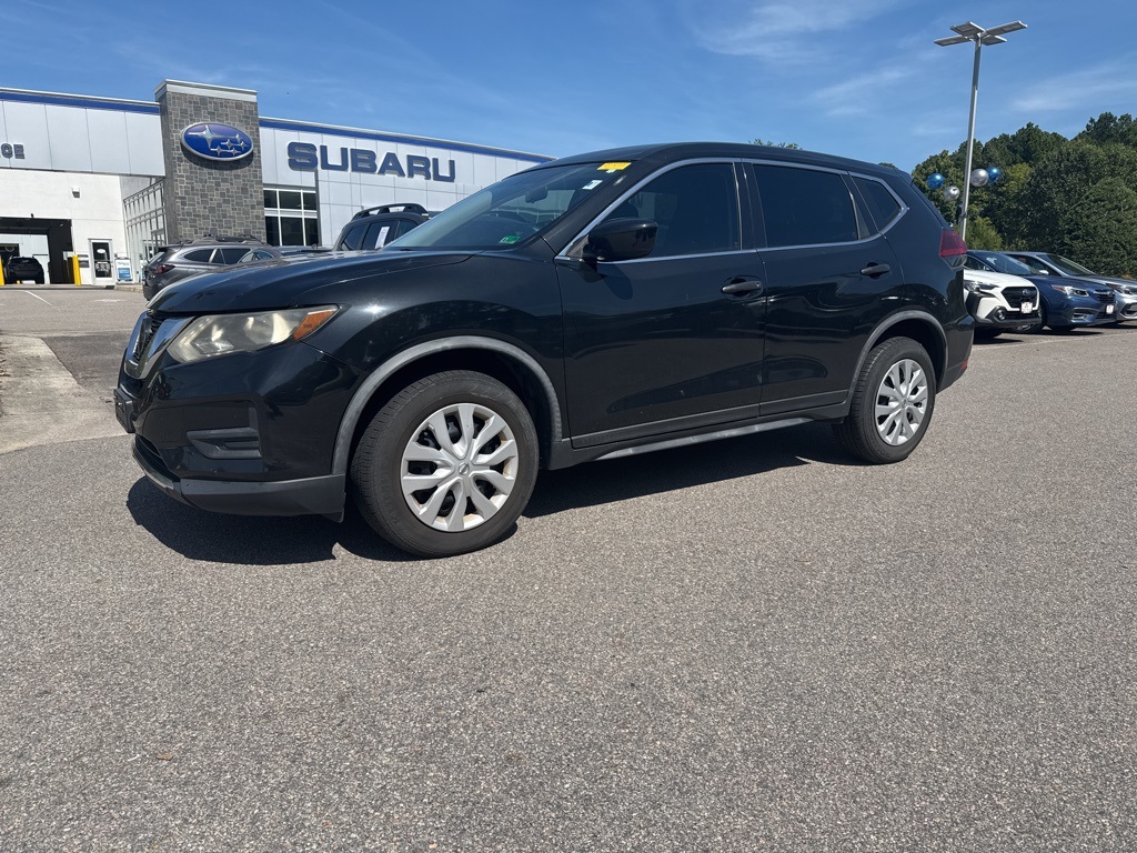 2018 Nissan Rogue S photo 2