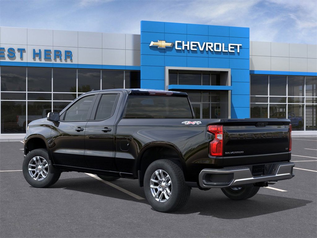 2026 Chevrolet Silverado 1500 LT photo 2