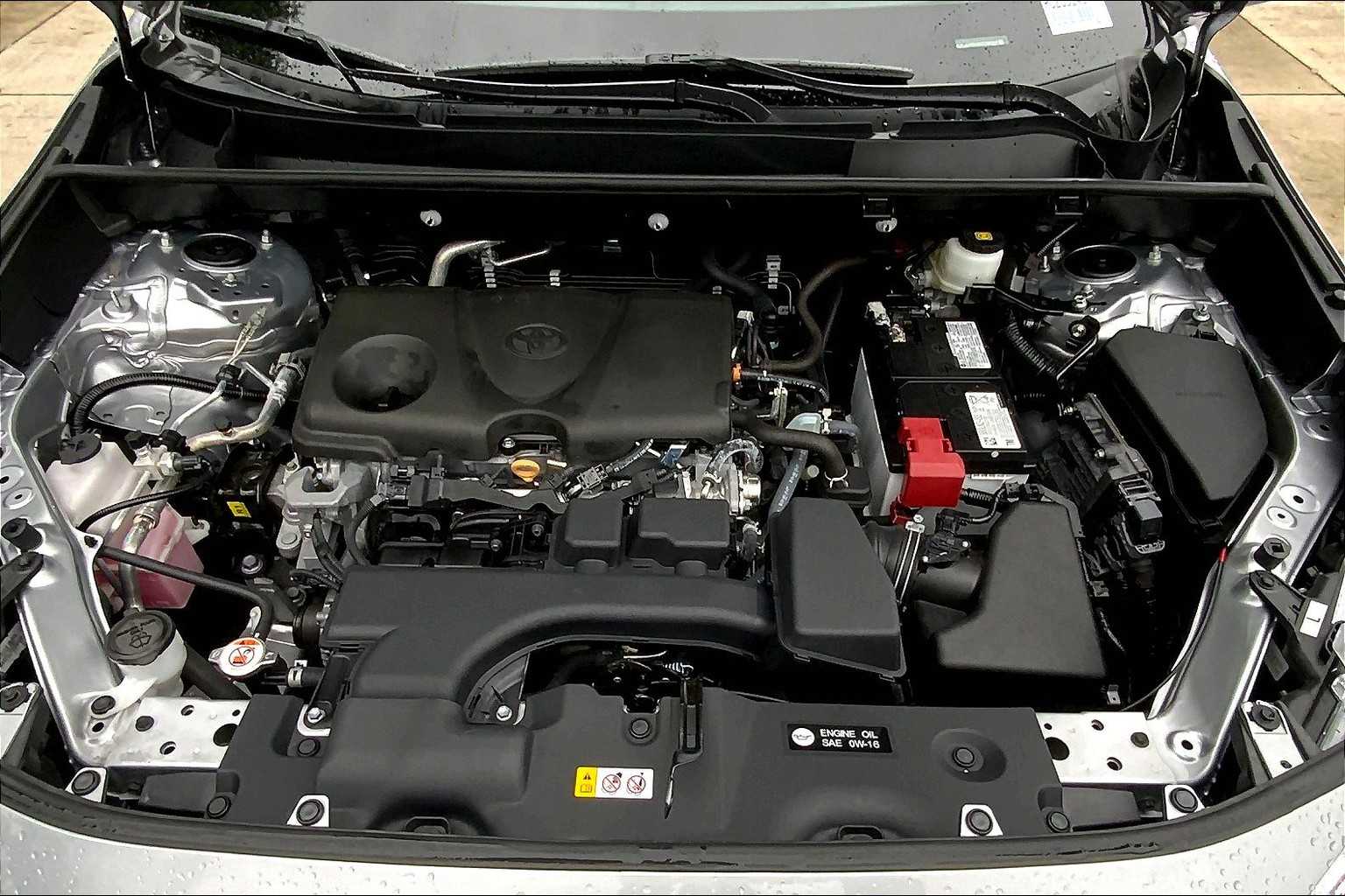 2024 Toyota RAV4 XLE photo 26