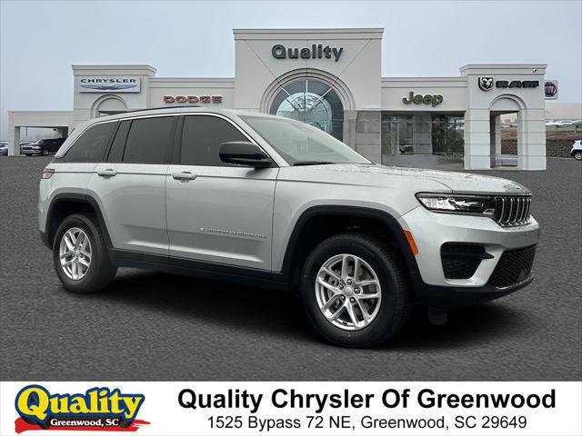 2025 Jeep Grand Cherokee Laredo's photo