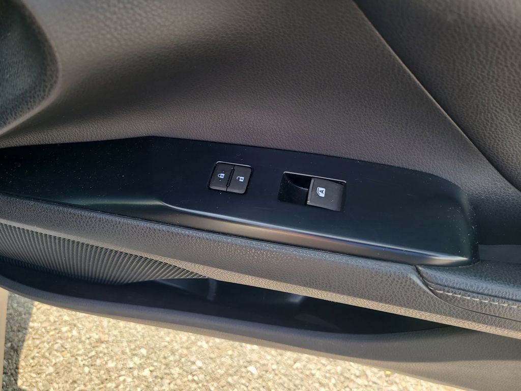2019 Toyota Camry XSE photo 25