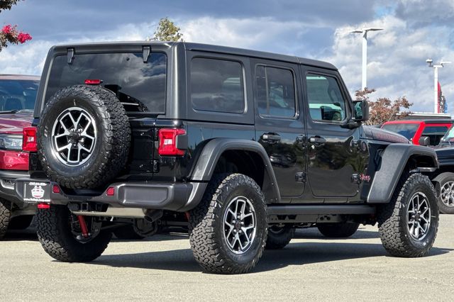 2025 Jeep Wrangler Rubicon photo 4