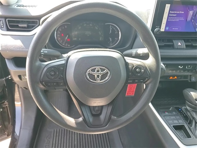 2024 Toyota RAV4 LE photo 8