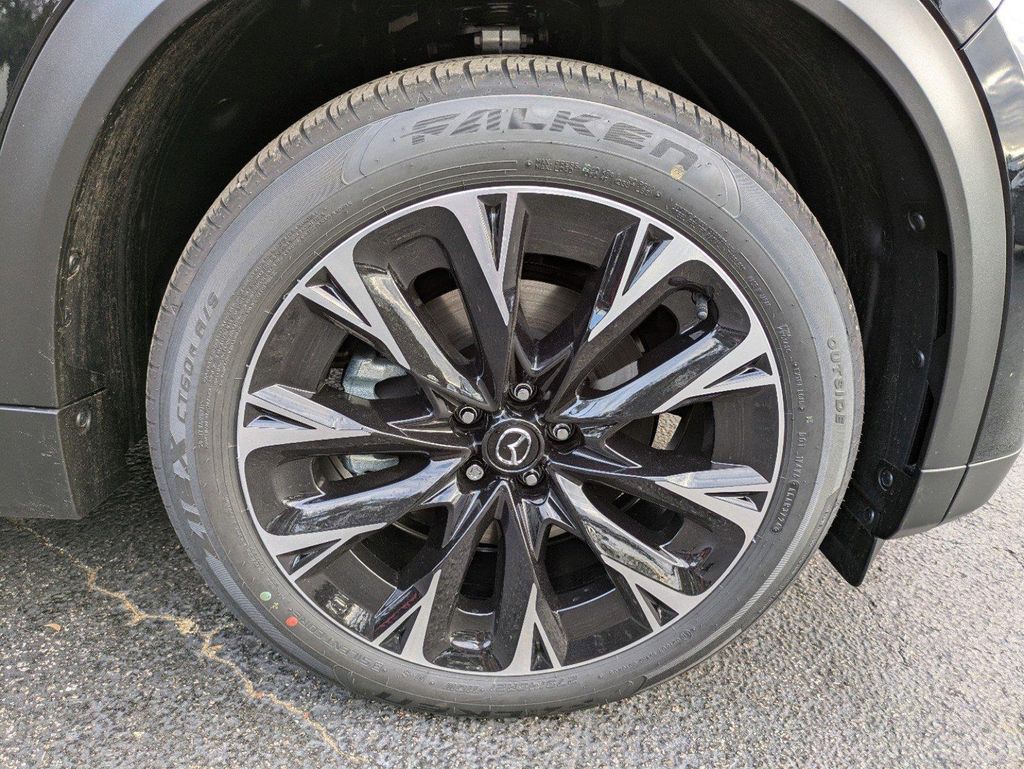 2025 Mazda CX-90 Plug-in Hybrid Premium Plus photo 11
