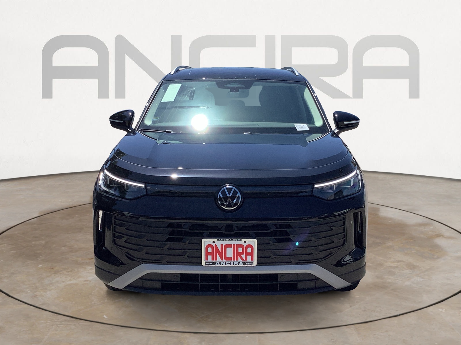 2025 Volkswagen Tiguan SE photo 2