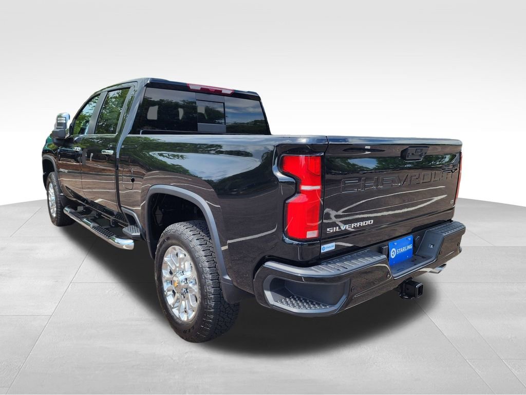 2025 Chevrolet Silverado 2500HD LT photo 6