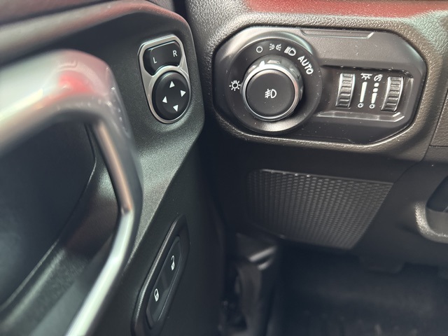 2022 Jeep Wrangler Unlimited Rubicon photo 23