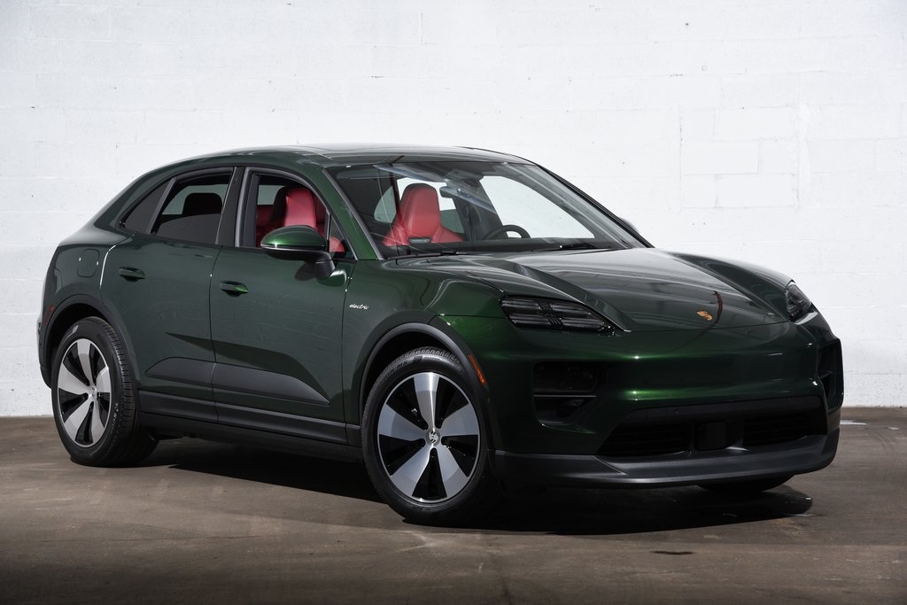 2025 Porsche Macan Electric photo 9