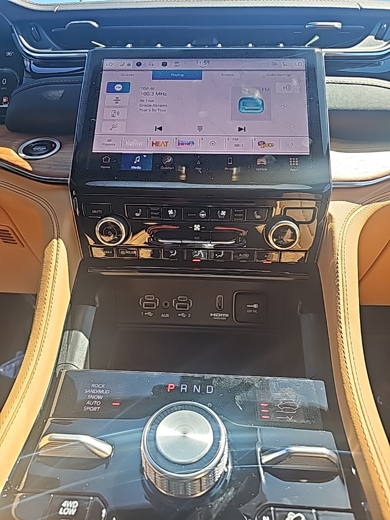 2025 Jeep Grand Cherokee L Summit Reserve photo 15