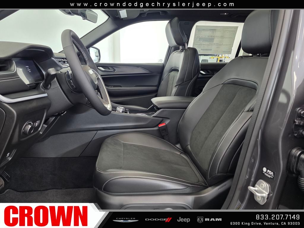 2025 Jeep Grand Cherokee Altitude X photo 15
