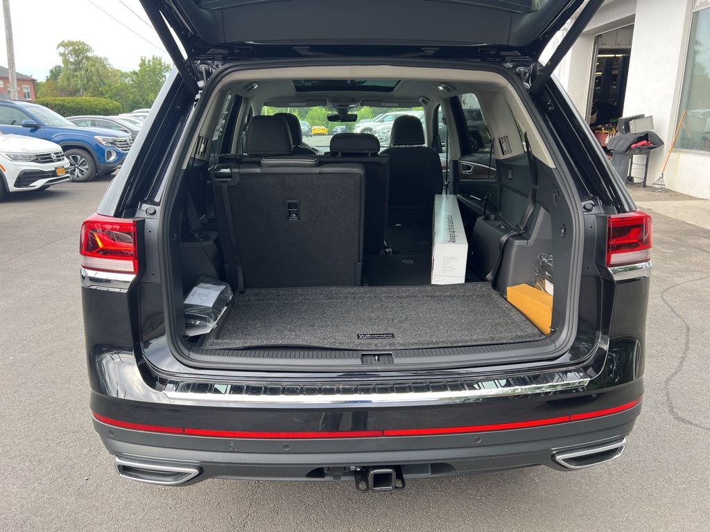 2026 Volkswagen Atlas SE Technology photo 14