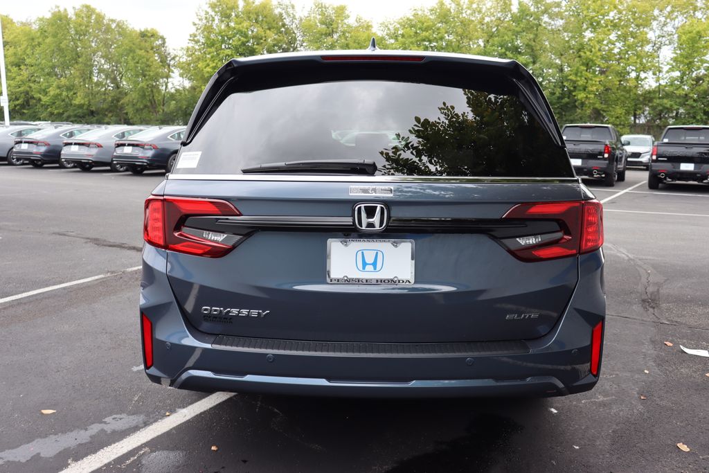 2026 Honda Odyssey Elite photo 4