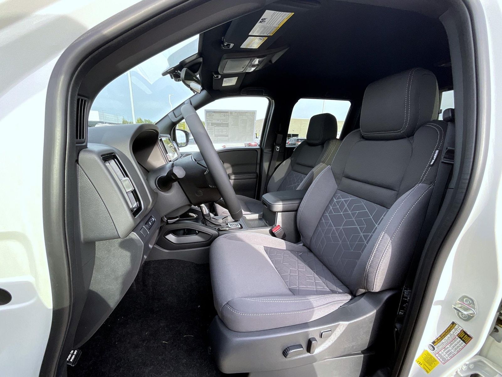 2026 Nissan Frontier SV photo 10