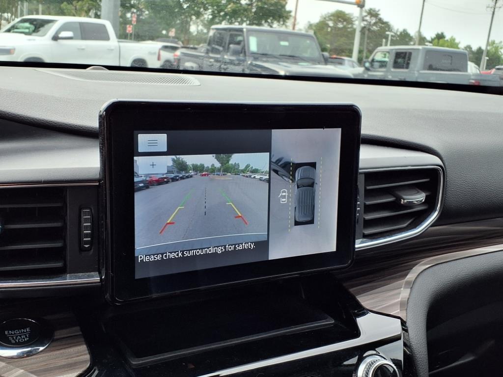 2022 Ford Explorer Limited photo 8