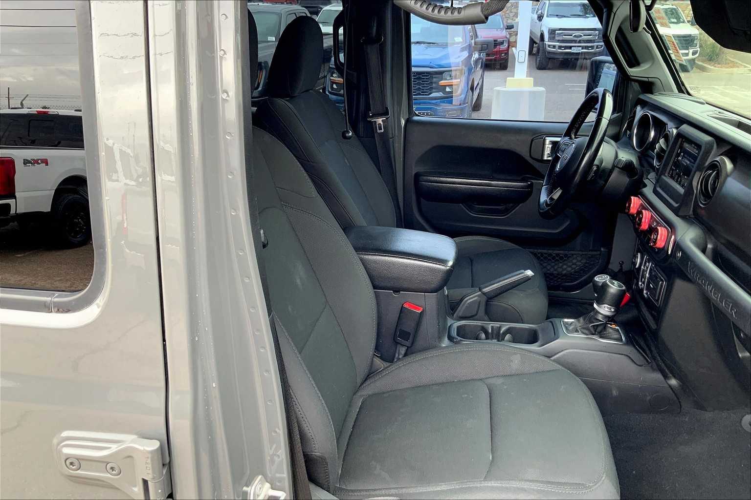 2020 Jeep Wrangler Unlimited Willys photo 8