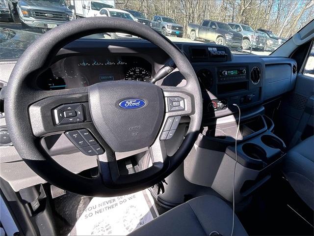 2025 Ford E-350 Base photo 2