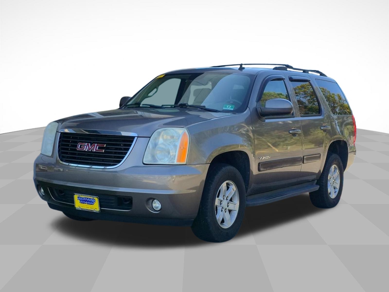 2011 Gmc Yukon SLE photo 8