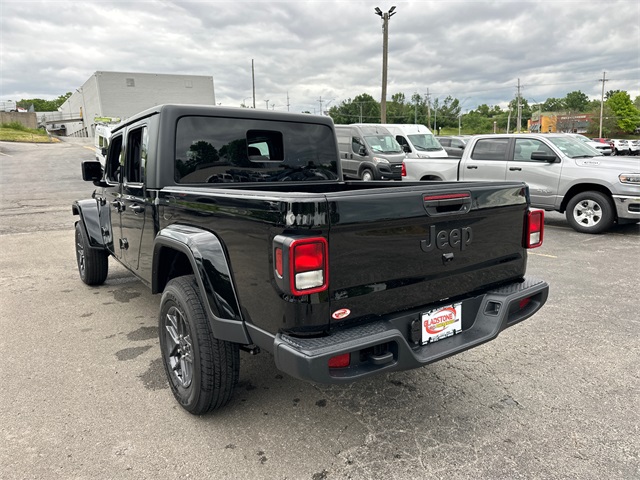 2025 Jeep Gladiator Sport S photo 8