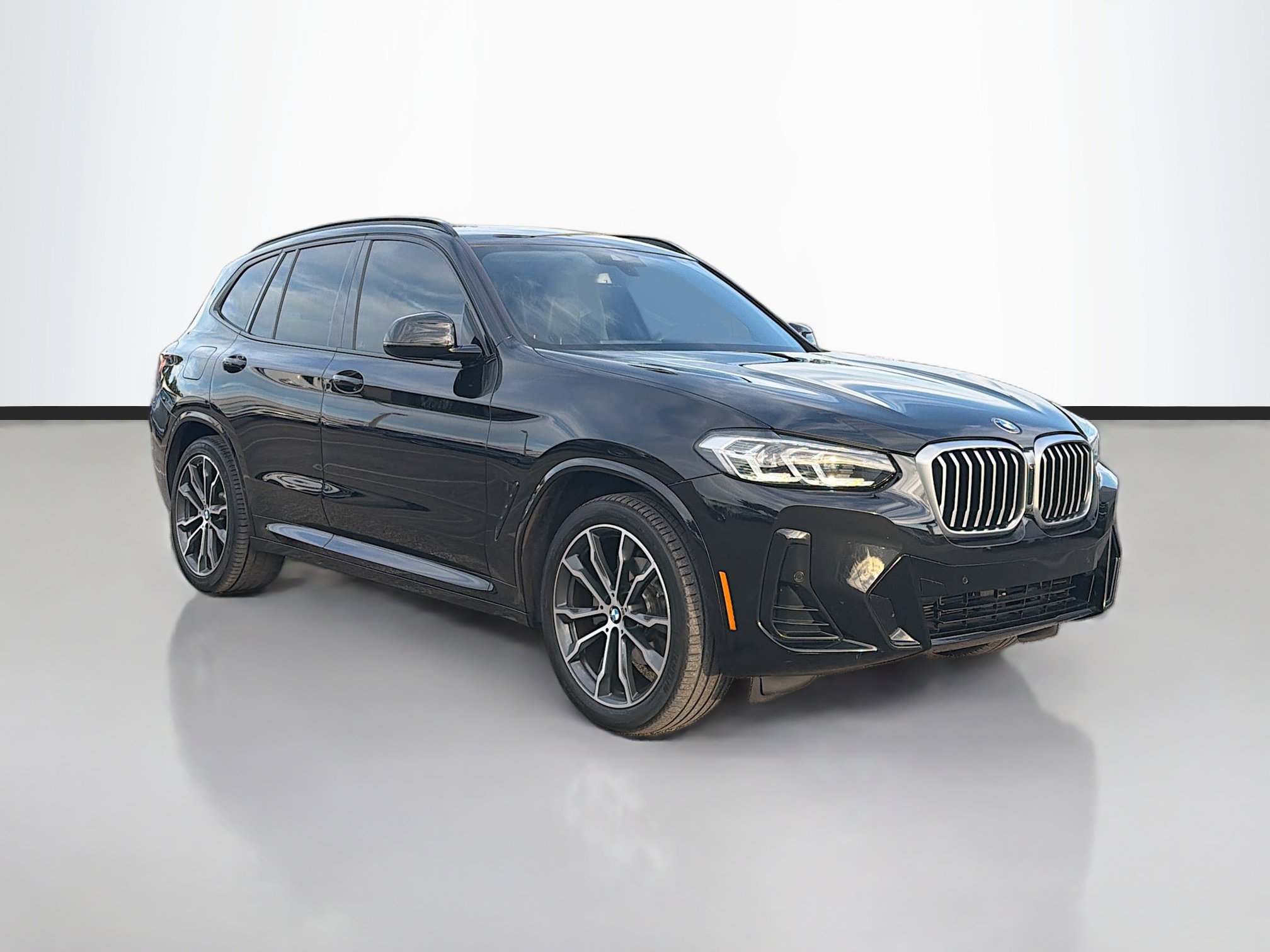 2022 BMW X3 30i's photo