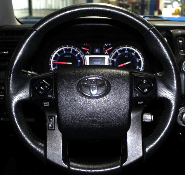 2019 Toyota 4Runner SR5 photo 26