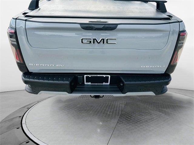 2025 Gmc Sierra EV Denali photo 9