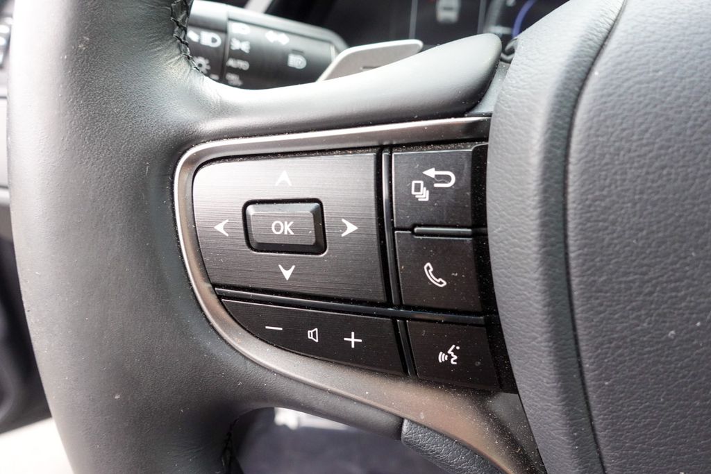 2024 Lexus ES 350 Premium photo 13