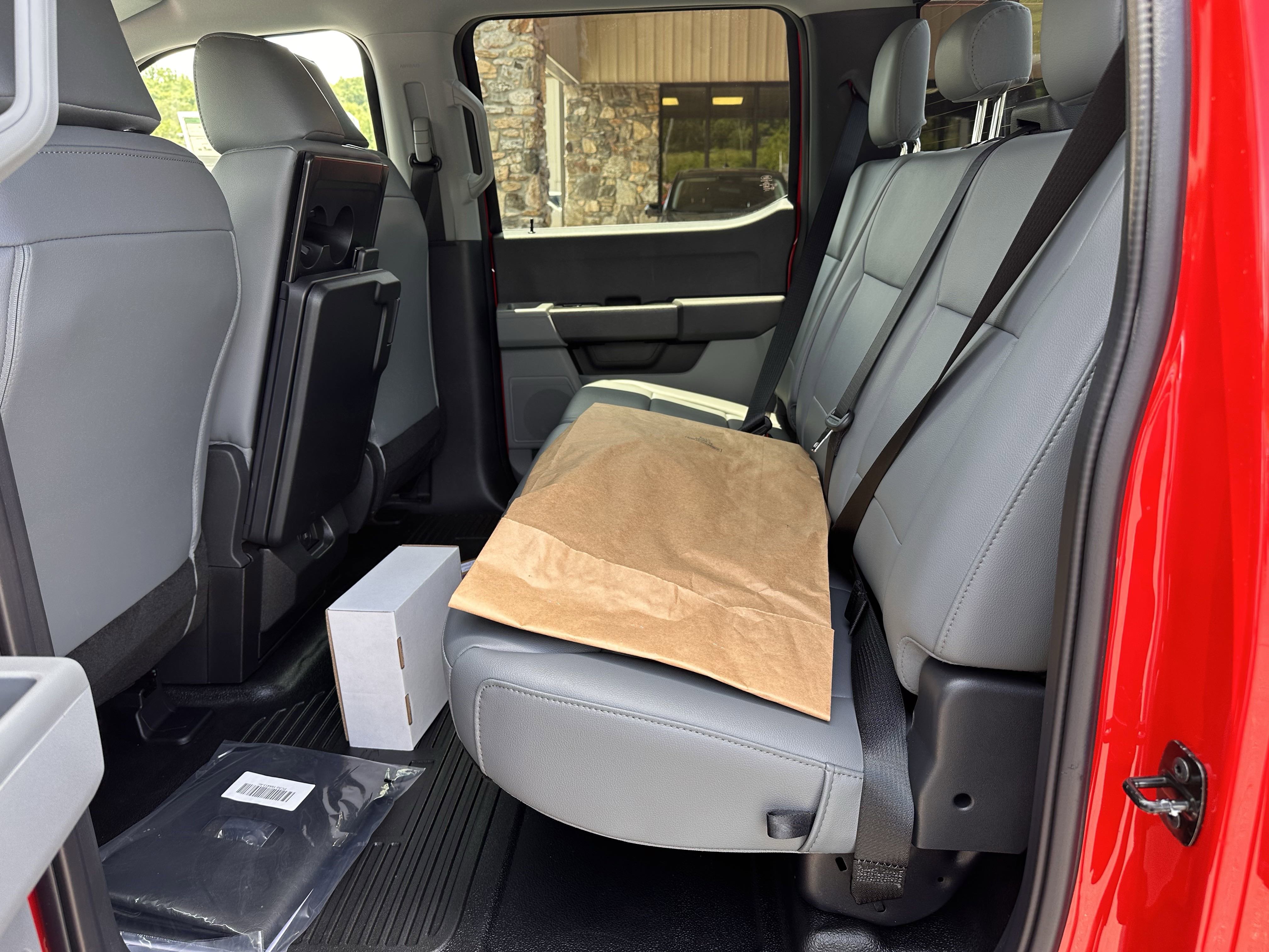 2025 Ford F-350 XL photo 2