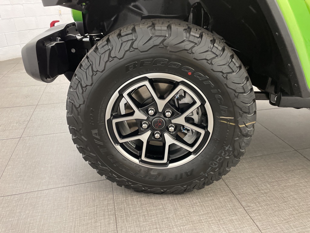 2025 Jeep Wrangler Rubicon photo 6