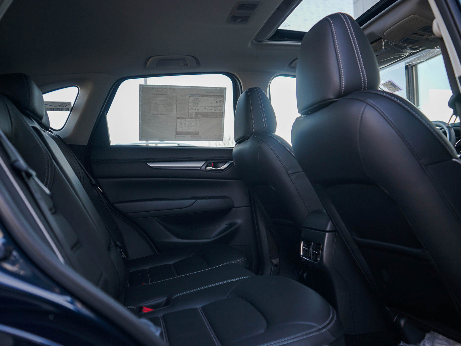 2025 Mazda CX-5 2.5 S Preferred photo 11