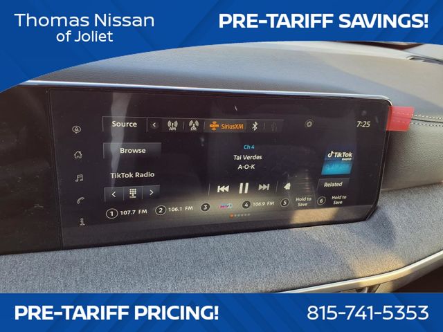 2025 Nissan Kicks SV photo 19