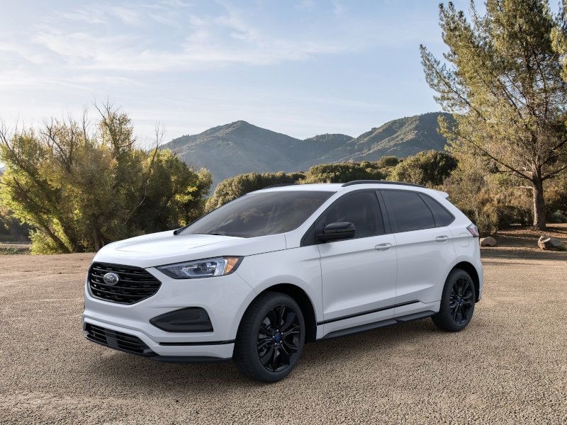 2024 Ford Edge SE photo 2