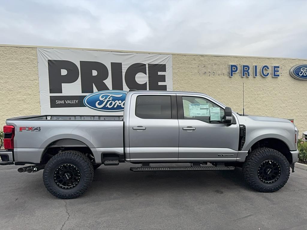 2024 Ford F-250 XLT photo 4