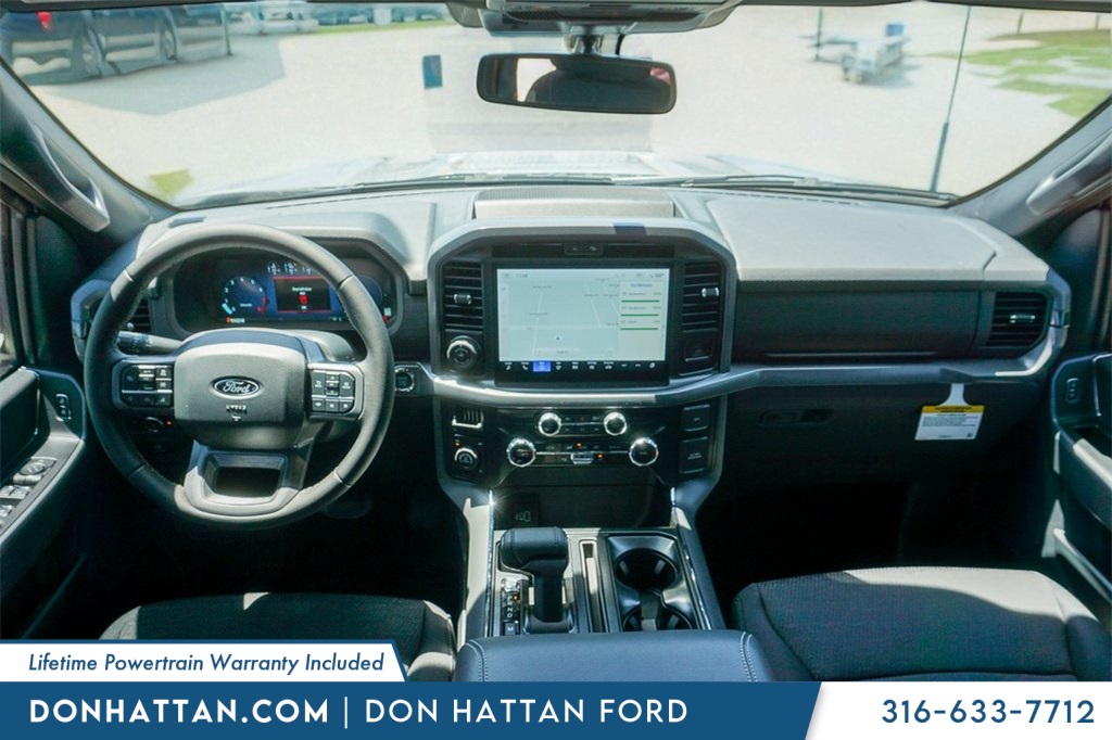 2025 Ford F-150 XLT photo 12