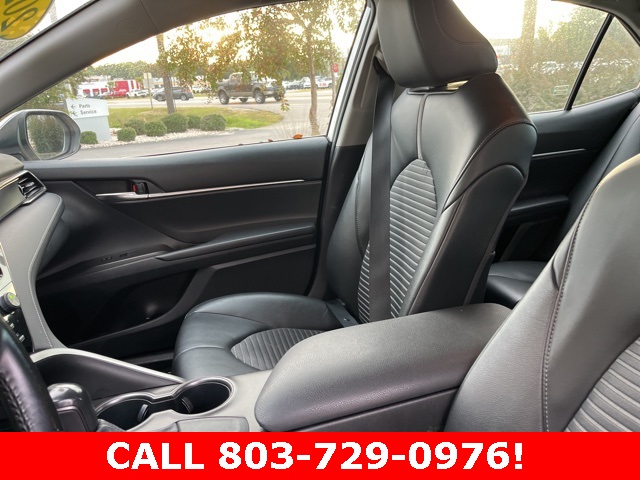 2021 Toyota Camry SE photo 9