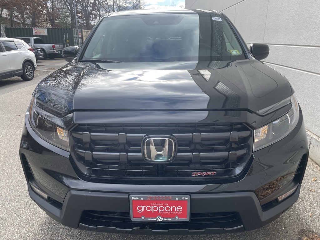 2025 Honda Ridgeline Sport photo 2