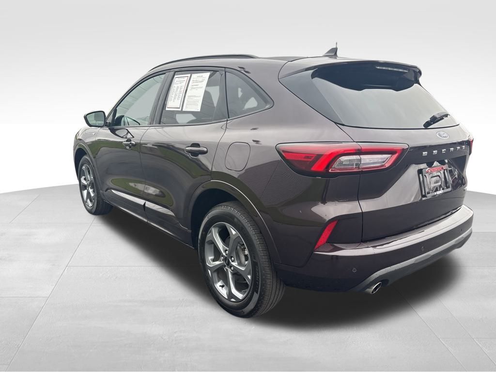 2023 Ford Escape ST-Line Select photo 3