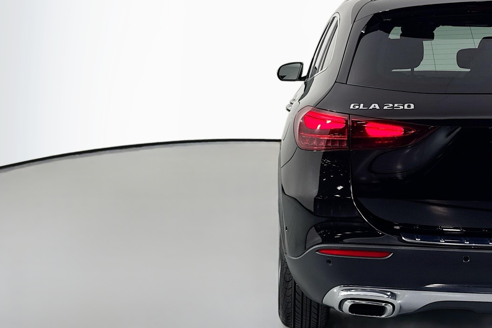 2025 Mercedes Benz GLA 250 photo 14