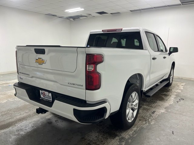 2024 Chevrolet Silverado 1500 Custom photo 3